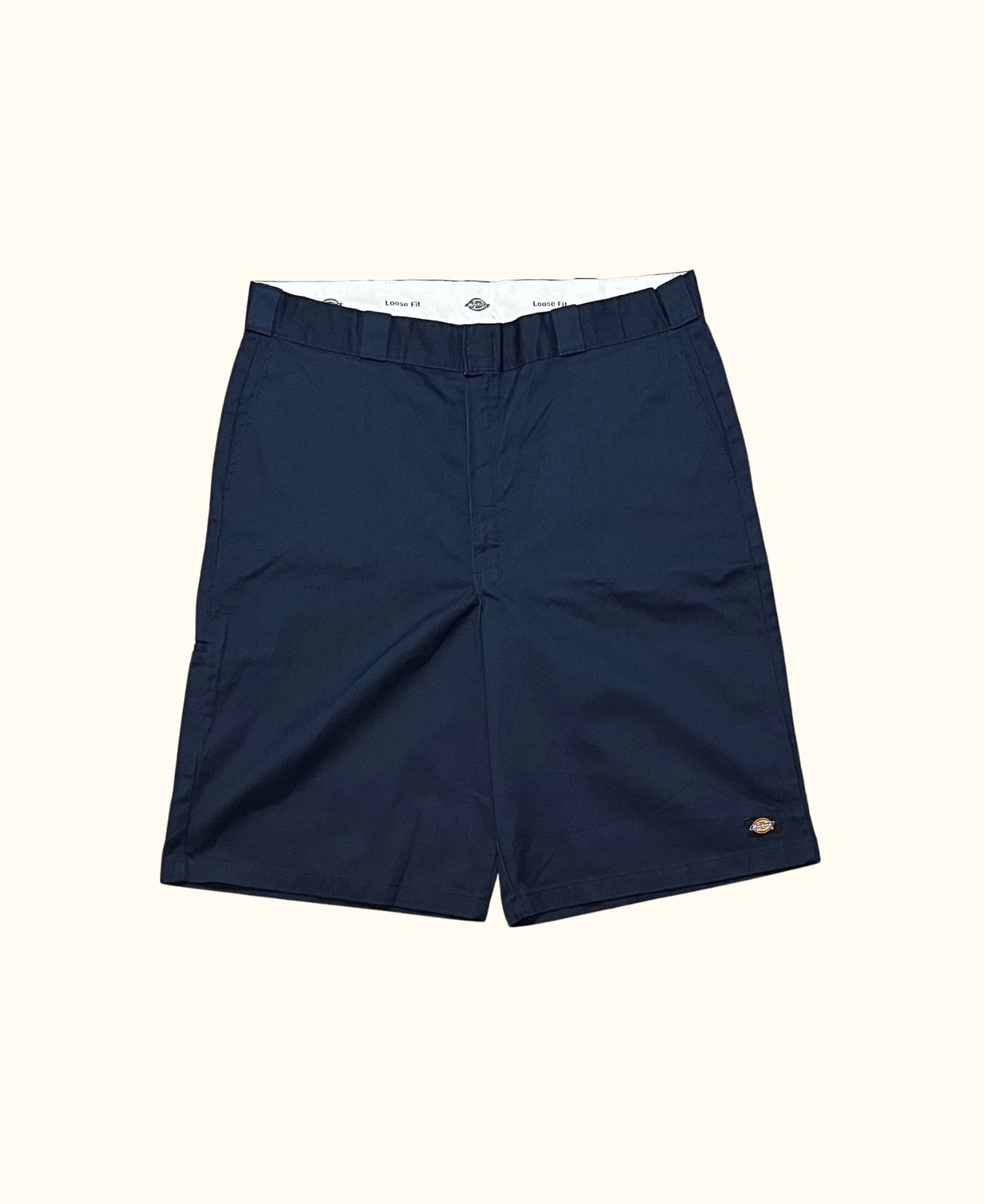 https://canallavintage.es/producto/pantalon-corto-bermudas-cargo-azul-navy-dickies-vintage-2000s/