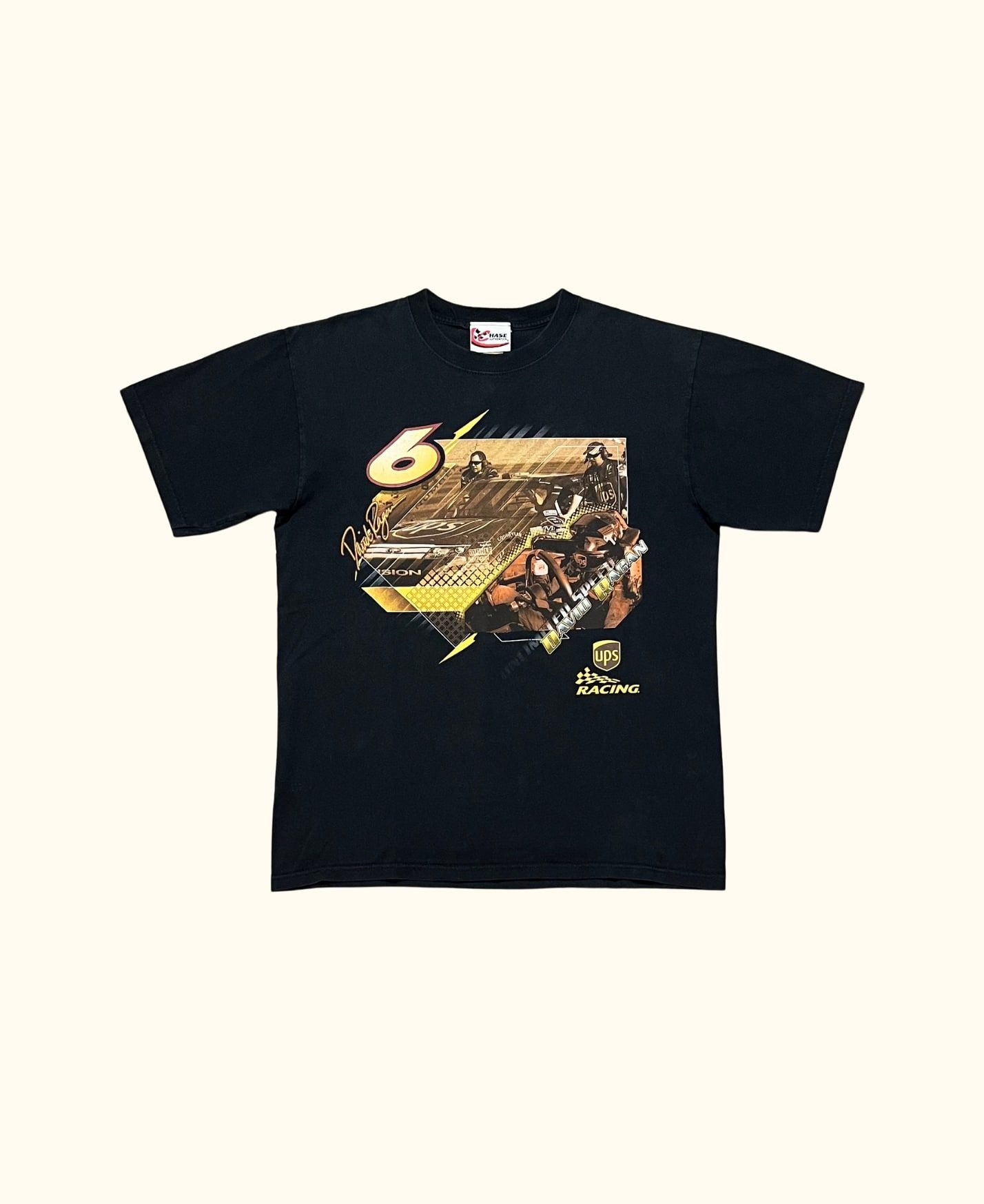 https://canallavintage.es/producto/camiseta-manga-corta-carreras-nascar-ups-vintage-streetwear-2000s/