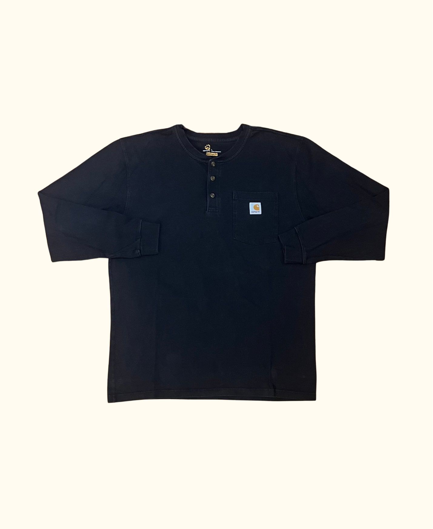 https://canallavintage.es/producto/camiseta-manga-larga-bolsillo-negra-carhartt-vintage-2000s/
