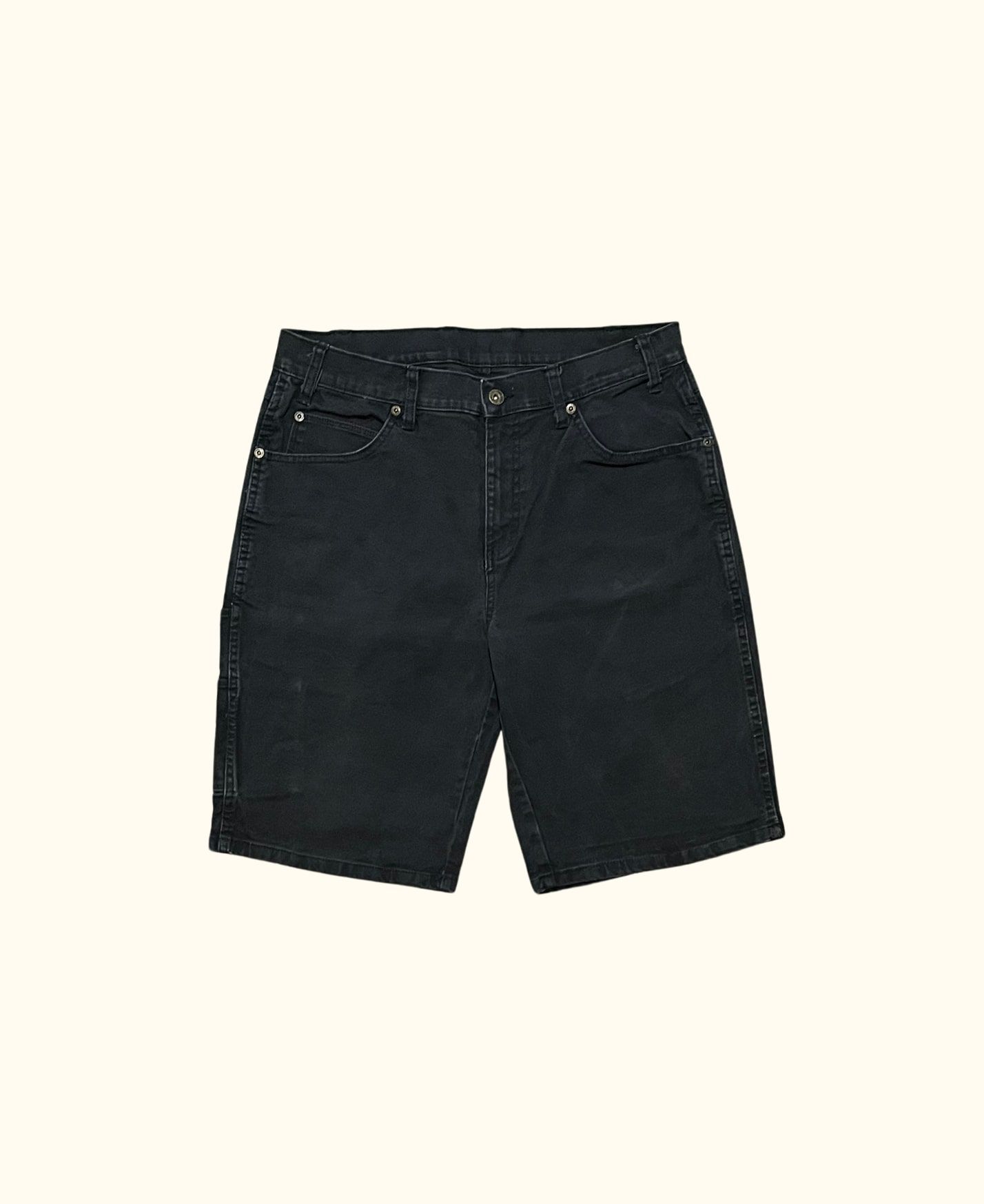https://canallavintage.es/producto/pantalon-corto-bermudas-jeans-carpenter-dickies-vintage-2000s/