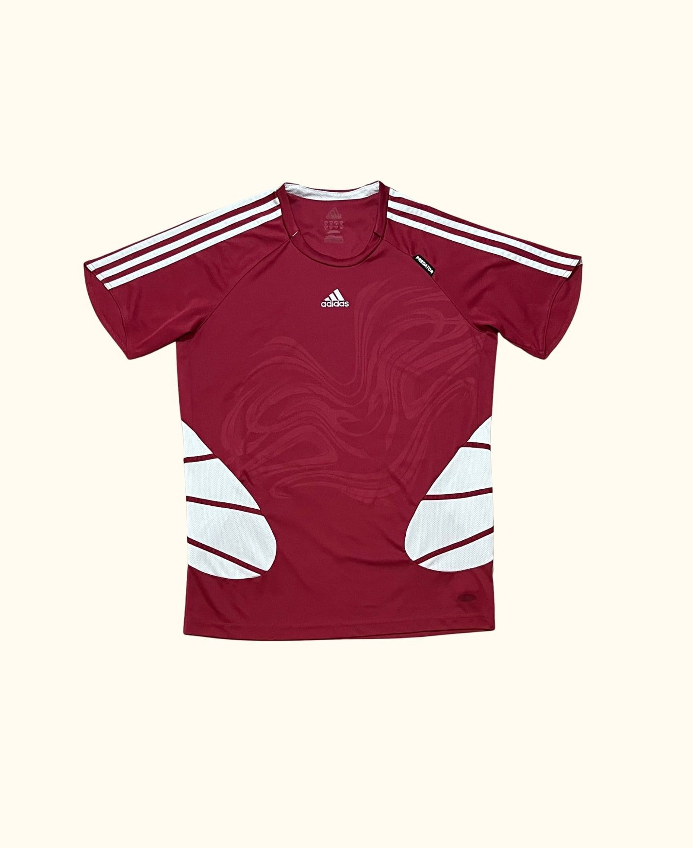 https://canallavintage.es/producto/camiseta-manga-corta-futbol-adidas-predator-vintage-2000s/